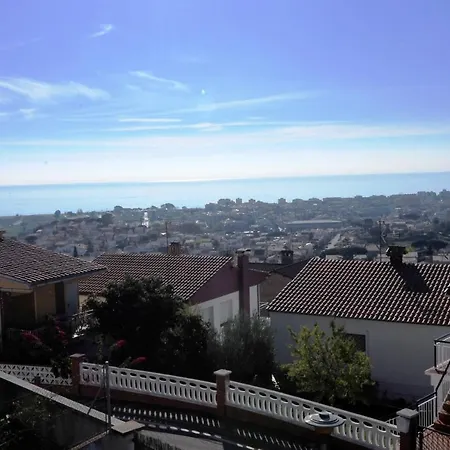 Homeholidaysrentals Blanca *